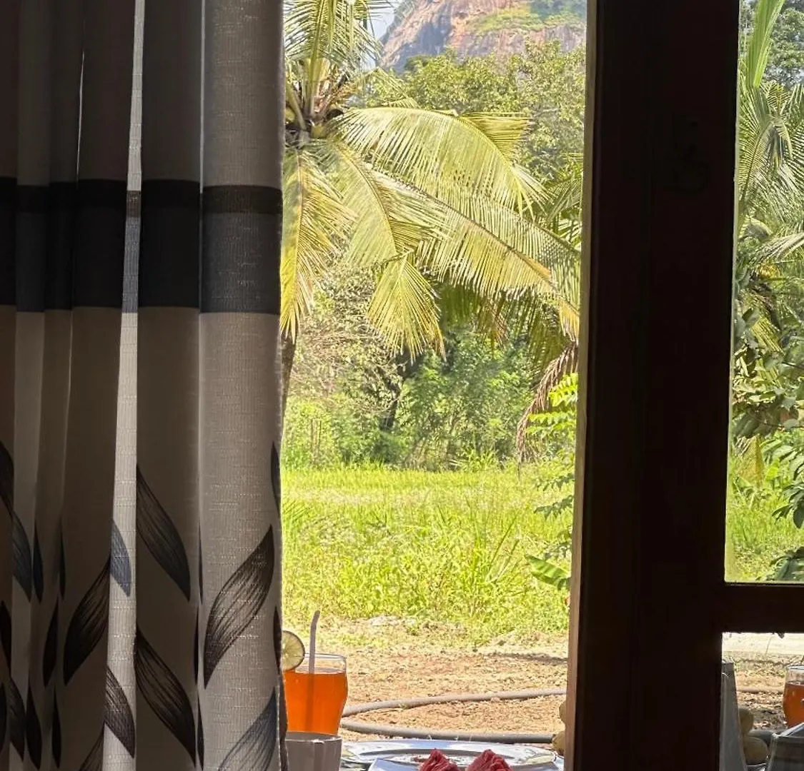 סיגירייה Little Haven Cottage אכסניה